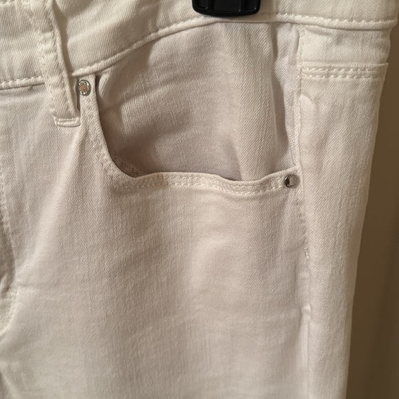 WHBM White Jeans! - Picture 6 of 16